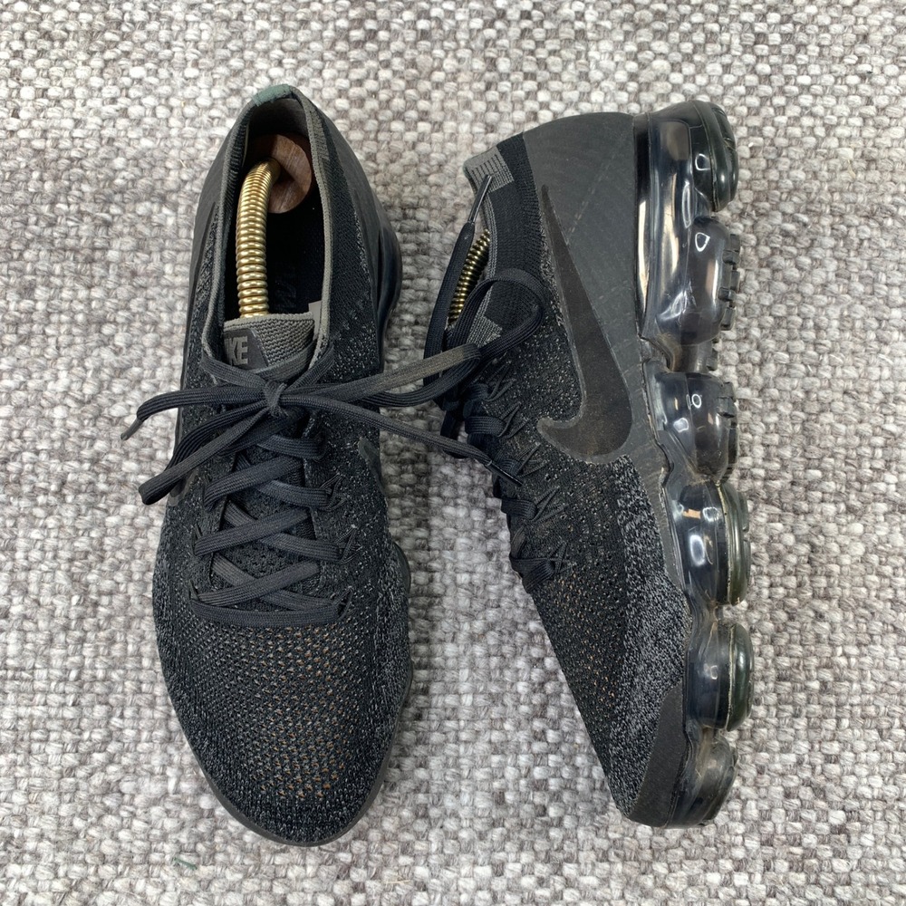 Nike Air VaporMax Flyknit Womens 9 Black Anthracite 849557-006 Running Shoes
